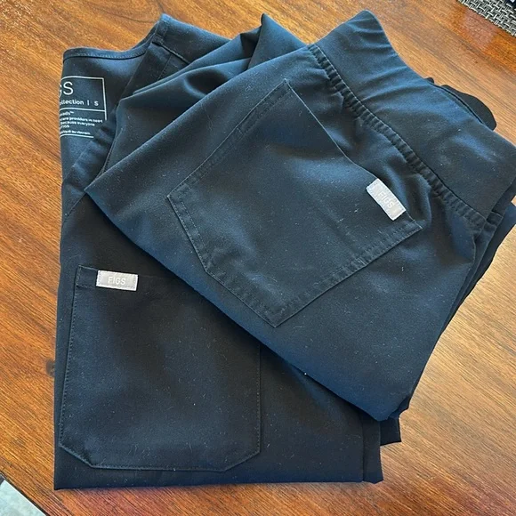 Figs Black Scrub Set - Picture 1 of 5